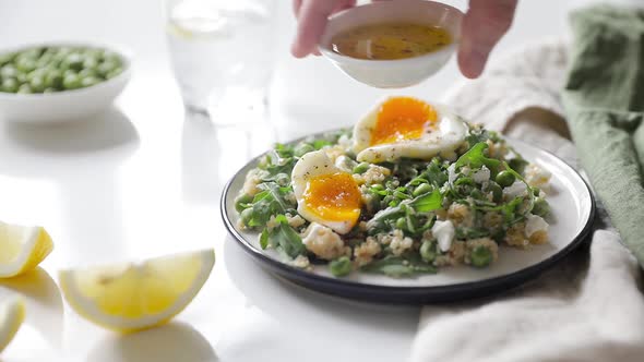 Quinoa with Arugula and Poached Egg Salad alt