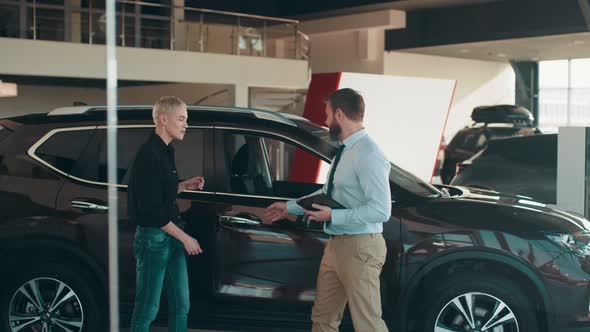 Buying Car at Dealership Center alt