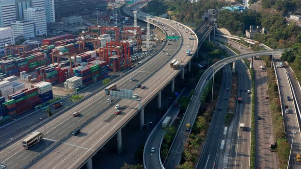 Hong Kong busy traffic alt