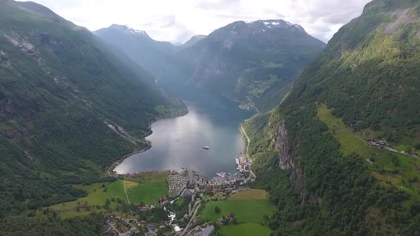 Geiranger Centrum Revers