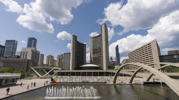 City Summer Parks Nathan Phillips Square Toronto
