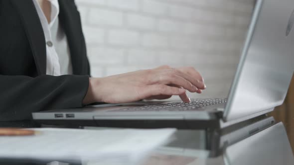 Freelancer yoga.  alt