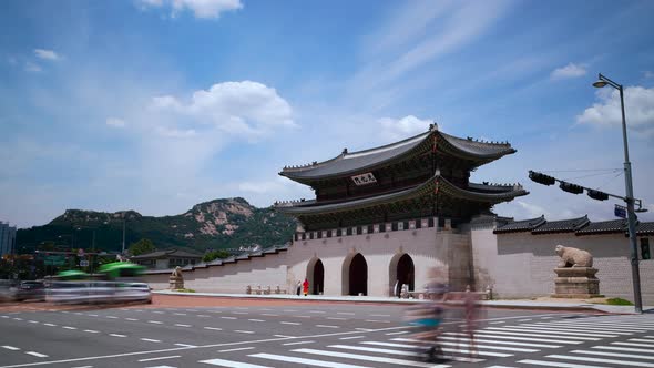 Clear Sky Road Traffic Gyeonghwamun Gyeongbokgung Palace Seoul South Korea