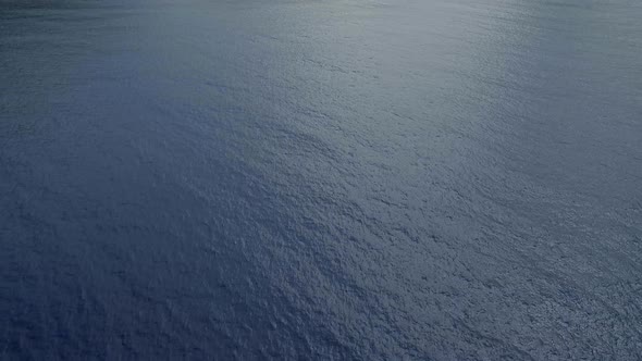 Aerial Reveal of the Waipio Valley, Hawaii alt