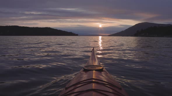 Sea Kayak Paddling in the Pacific Ocean alt