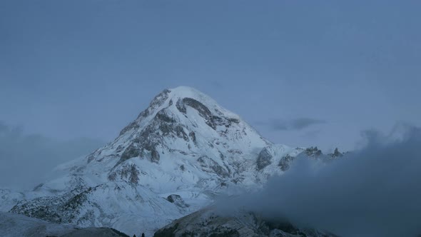 Stepantsminda Gergeti Georgia alt