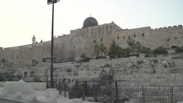 The Old City of Jerusalem alt