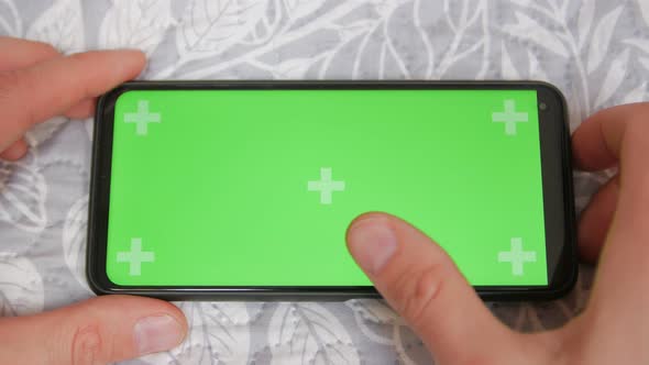 Fingers Smartphone Green Screen alt