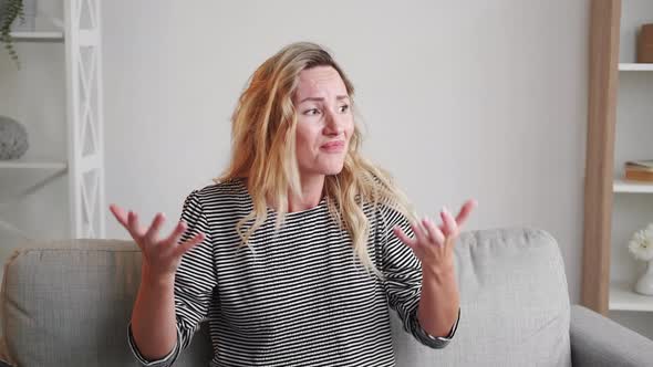 Disagreement Situation Quarreled Woman Rage alt