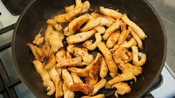 Mix Chicken Breast Meat with Seasonings Cooked and Fried with Red Peppers