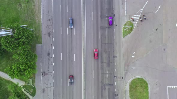 Traffic on the Section of the Highspeed Multilane Country Highway  Traffic on the Autobahn alt
