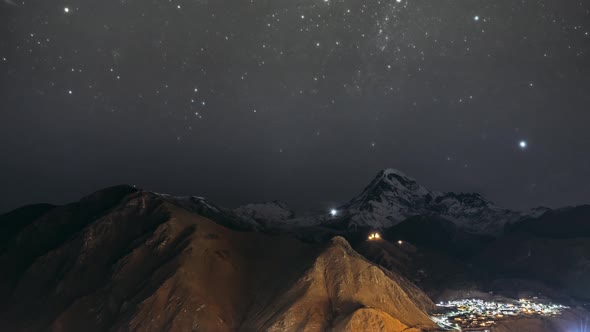 Stepantsminda Georgia alt