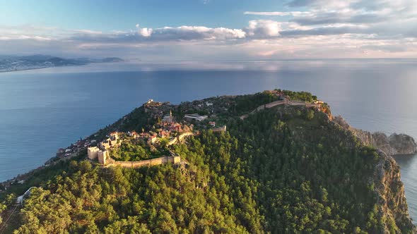 Alanya Castle Alanya Kalesi Aerial View 4K alt