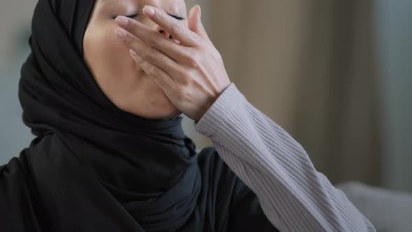 Muslim Islamic Girl Woman Wears Hijab Hold Tablets Antibiotic From Headache Pain Drink alt