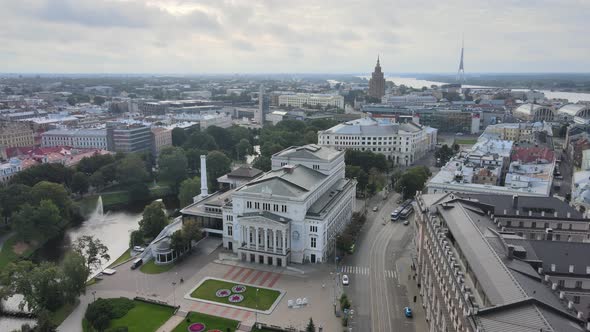 Riga opera alt