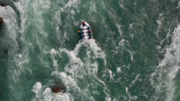 Aerial view of people doing rafting in Gurgaon, India. alt