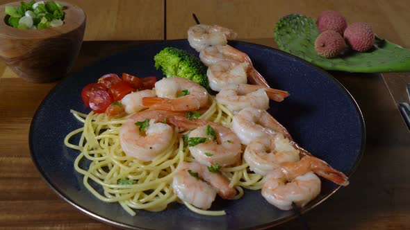 Shrimp Scampi and Pasta with Parsley