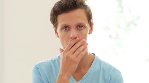 Shocked Young Man, Amazed, Portrait alt