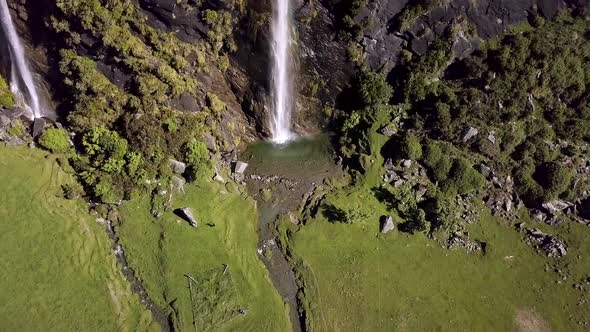 Beautiful waterfall in New Zealand alt