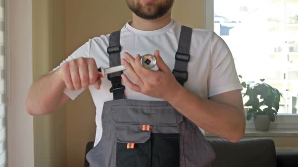 Home Master or Service Worker alt