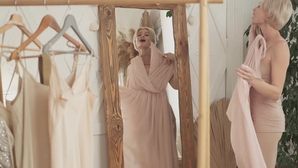 Festive Look Inspired Woman Party Preparation alt