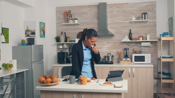 Rushing at the Office alt