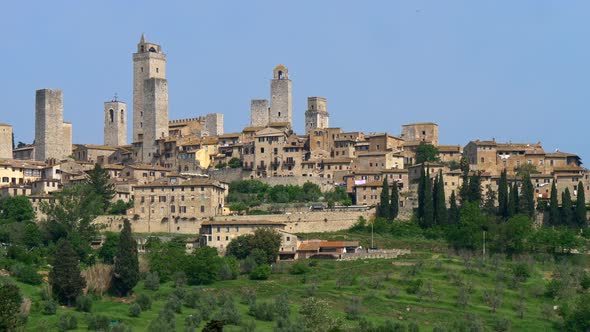 Panorama of San Gimignano Towers. Shot From Outside of Town Walls. San Gimignano, Italy alt