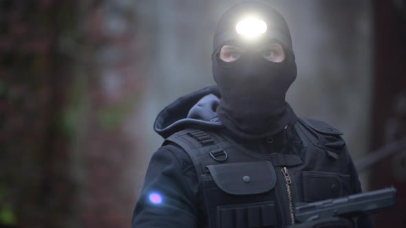 Police Top Secret Operation. Counter Terrorist in His 30s alt