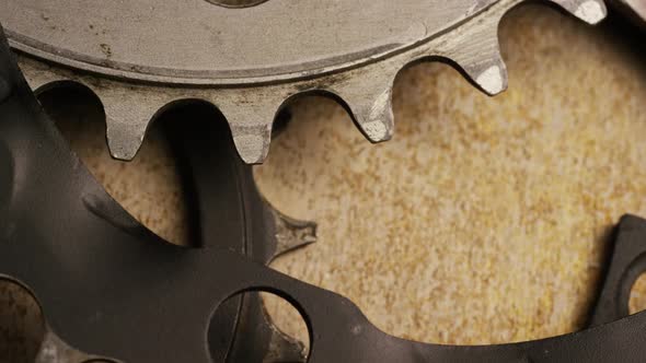 Cinematic, rotating shot of gears - GEARS 071 alt