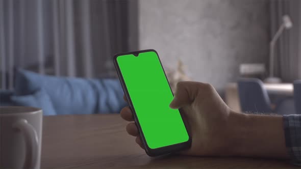 Smartphone in Hand alt