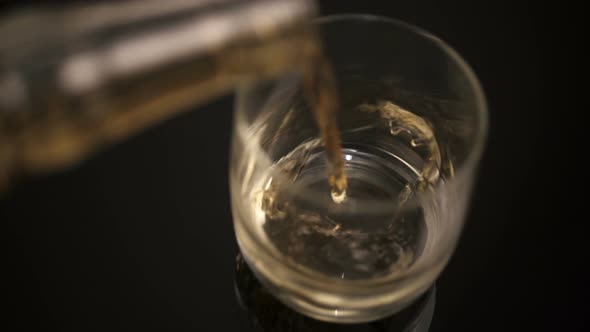 Pouring Whiskey 05 alt