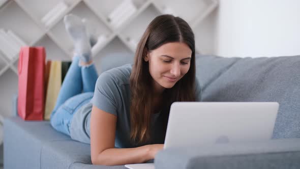 Online Shopping, Buying From Home, Credit Card, Online Store. alt