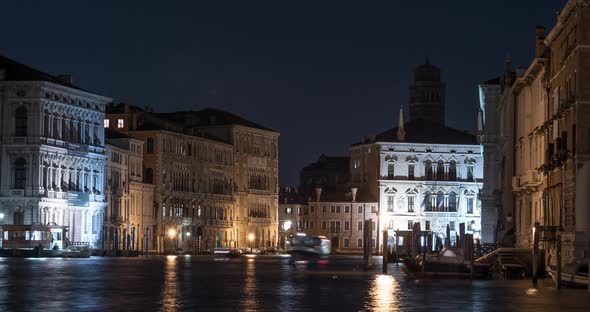 Timelapse of Palazzo Balbi and other buildings at night