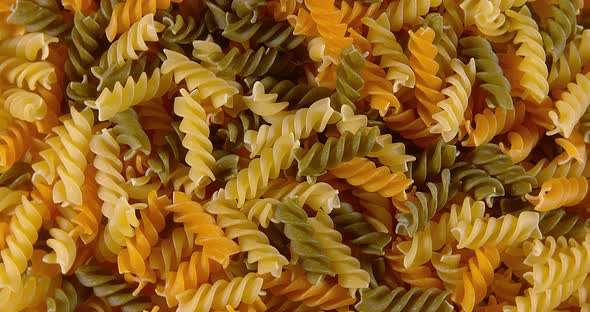 Pasta turning, Slow Motion 4K alt