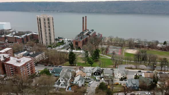 Aerial Views Flight Oewr Neighborhood Houses in the Suburbs and an Old Power Plant of Yonkers, New alt