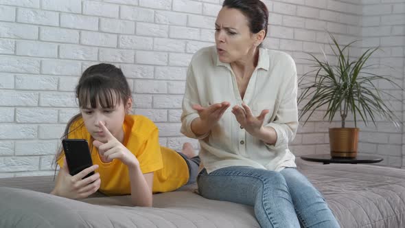 Girl all day in telephone.  alt