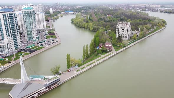 Residential buildings on the Kuban embankment "Admiral". The Kuban River. alt