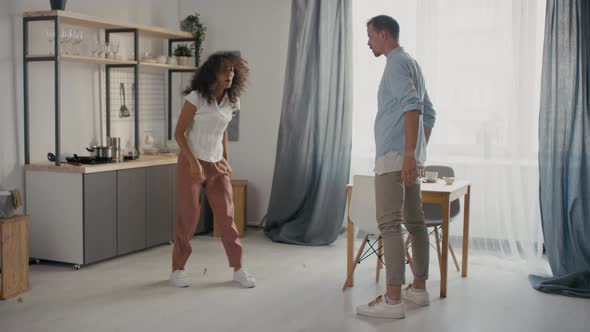 Husband And Wife Fighting In Anger alt