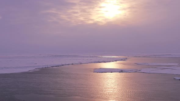 View of Ice on the Arctic Ocean with Sunlight alt