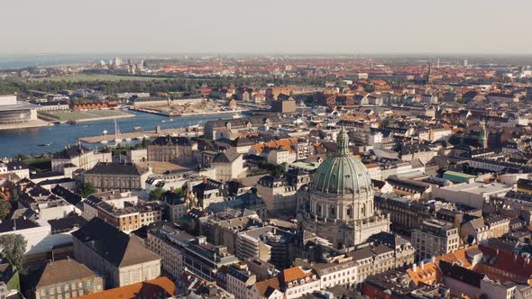 Cityscape of Copenhagen alt