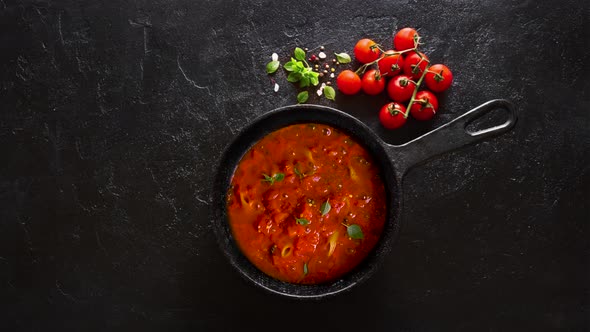 Homemade Pasta Penne with Tomato Sauce alt