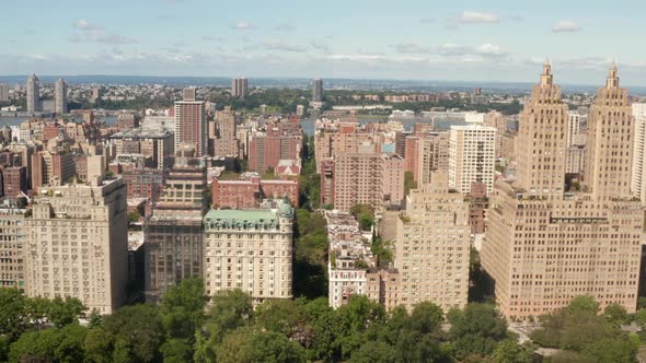 Flight Along Beautiful New York City Street at Central Park on Sunny Summer Day  alt