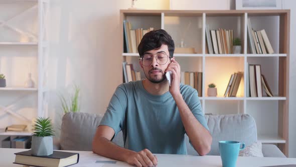 Mobile Victory Good News Amazed Man Phone Call Wow alt