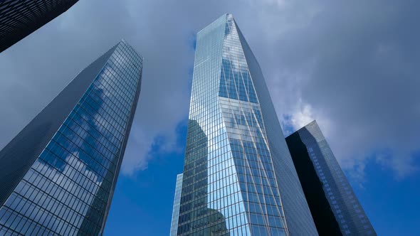 Sky And Buildings alt