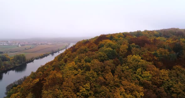 Beautiful drone video above the surroundings of Regensburg alt