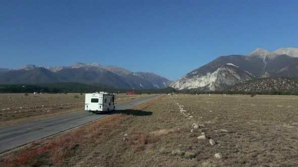 Dramatic RV Drone Flyover in Rockies alt