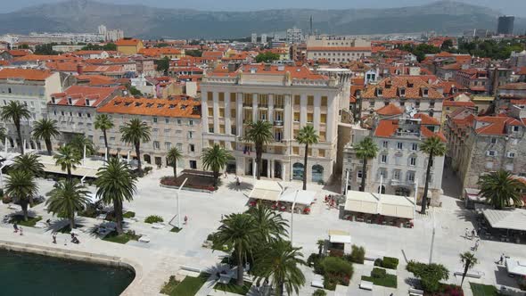 summer cityscape with Diocletian's Palace, the bell tower of Cathedral of St. Domnius And Riva prome alt