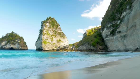 View on Wild Paradise Bounty Beach alt