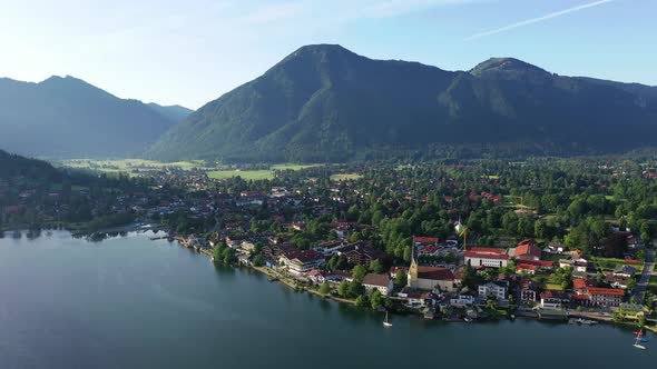 Aerial view of lake Tegernsee and Rottach-Egern alt