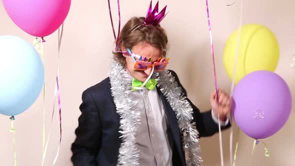 Funny male friends dancing with a sign in love in photo booth alt